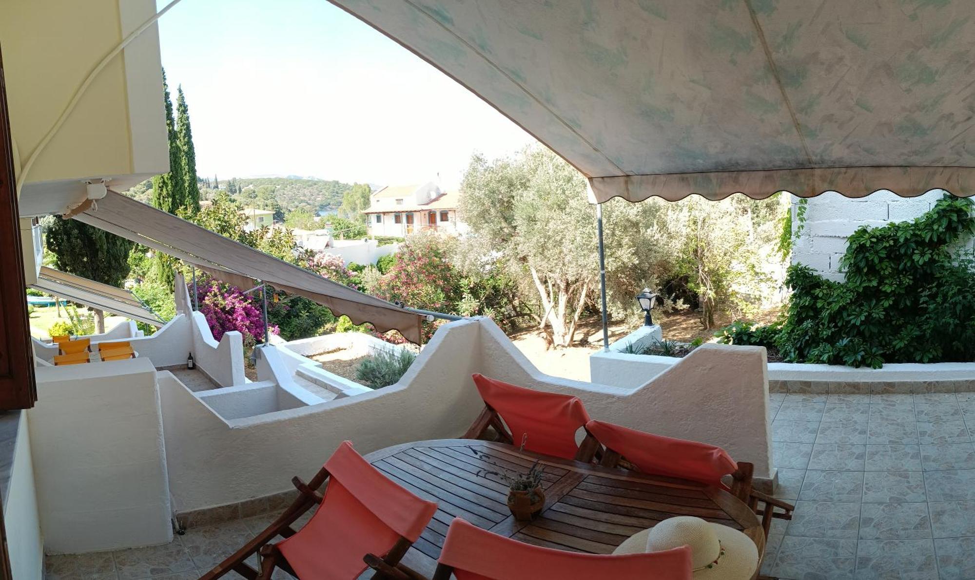 Athina Studio Apartments Kerveli Exterior photo
