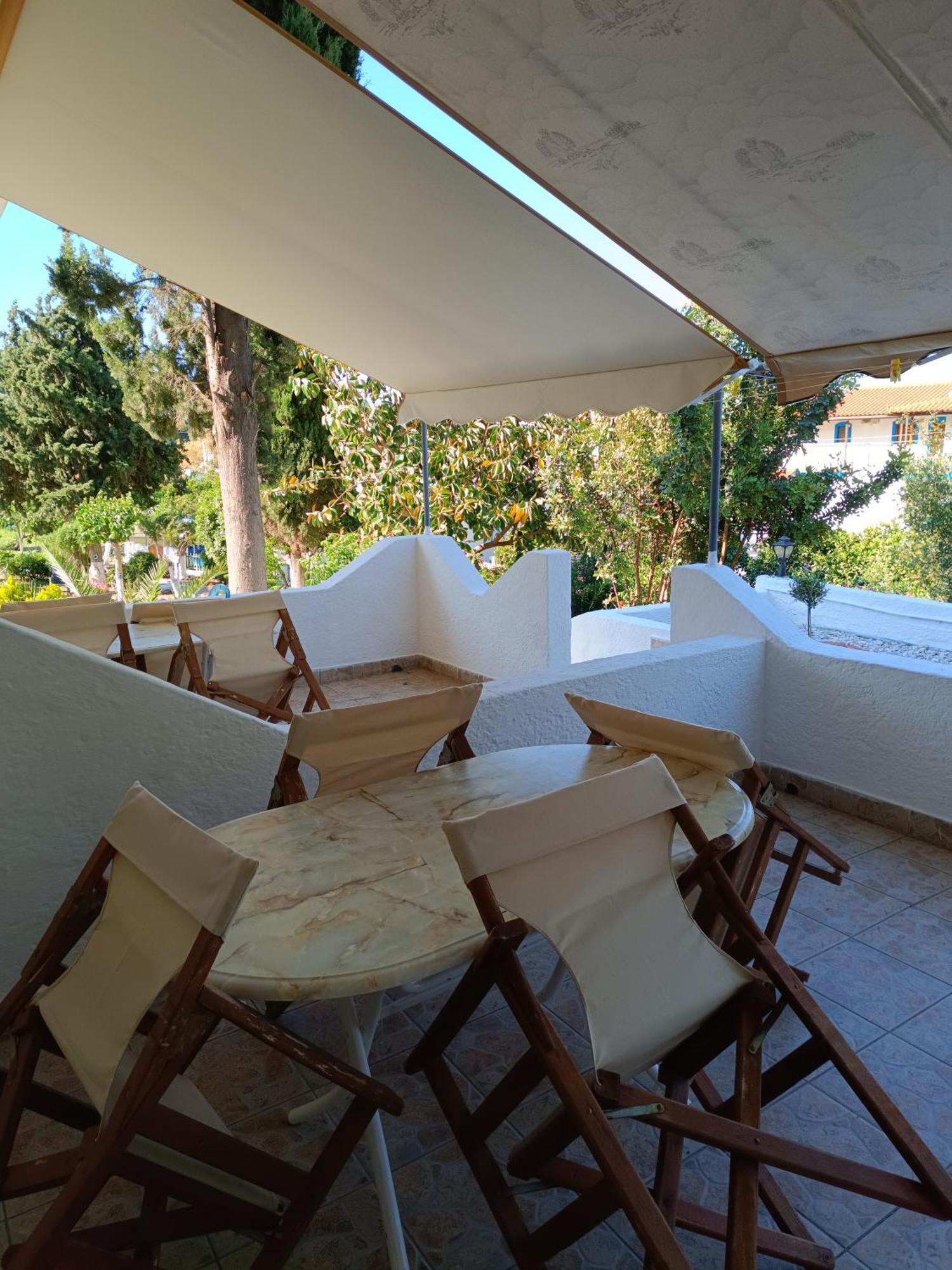 Athina Studio Apartments Kerveli Exterior photo
